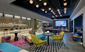 Aloft by Marriott Bangkok - Sukhumvit 11